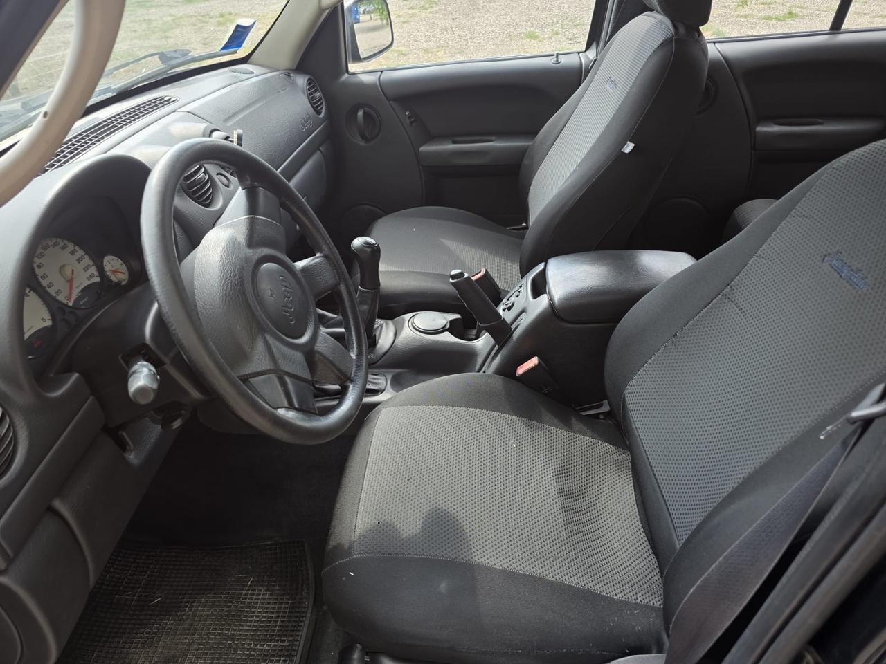 Jeep Cherokee 2.5 CRD Sport