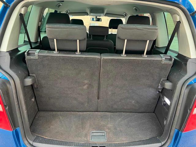 VOLKSWAGEN Touran 7posti 1.6 16V FSI senza nessun lavoro da fare