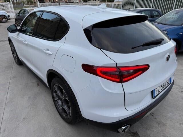 Alfa Romeo Stelvio 2.2 Turbodiesel 160 CV
