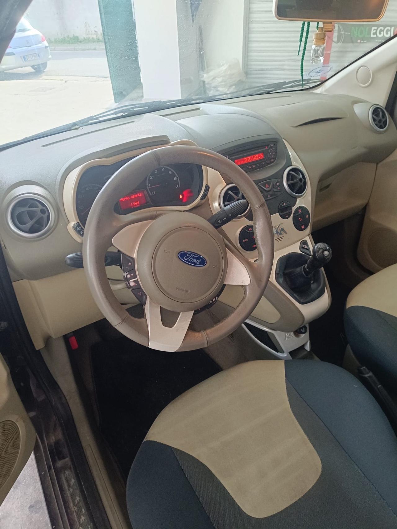 Ford Ka 1.3 TDCi 75CV Titanium