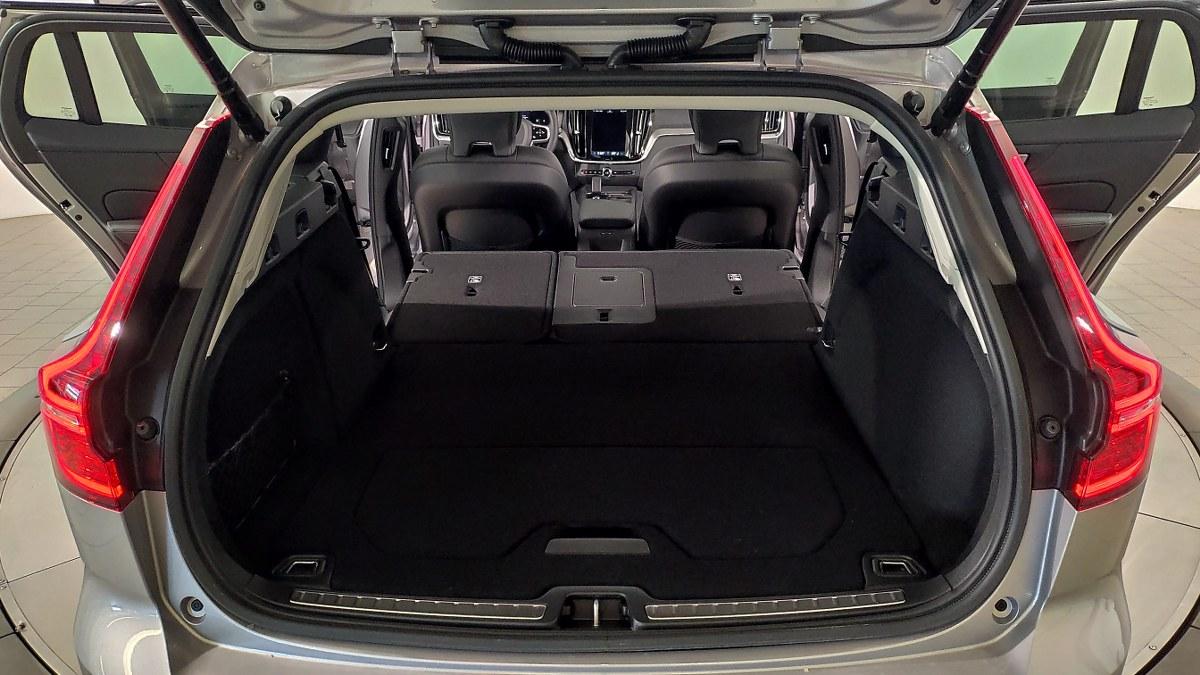 VOLVO V60 B4 Mild Hybrid Automatico Plus Dark