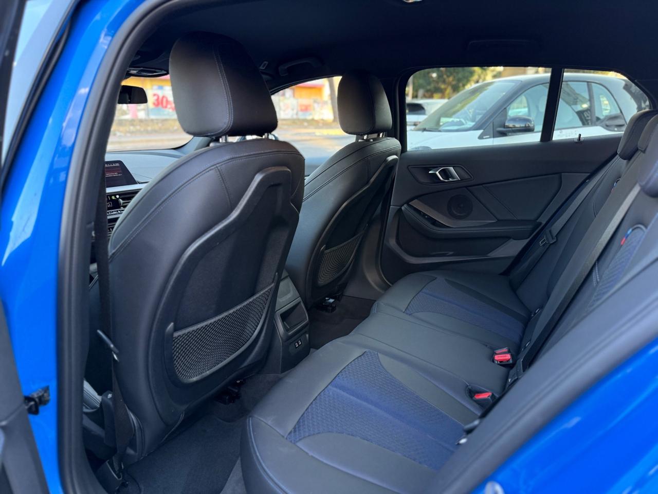 Bmw serie 1 118d M SPORT - 2023