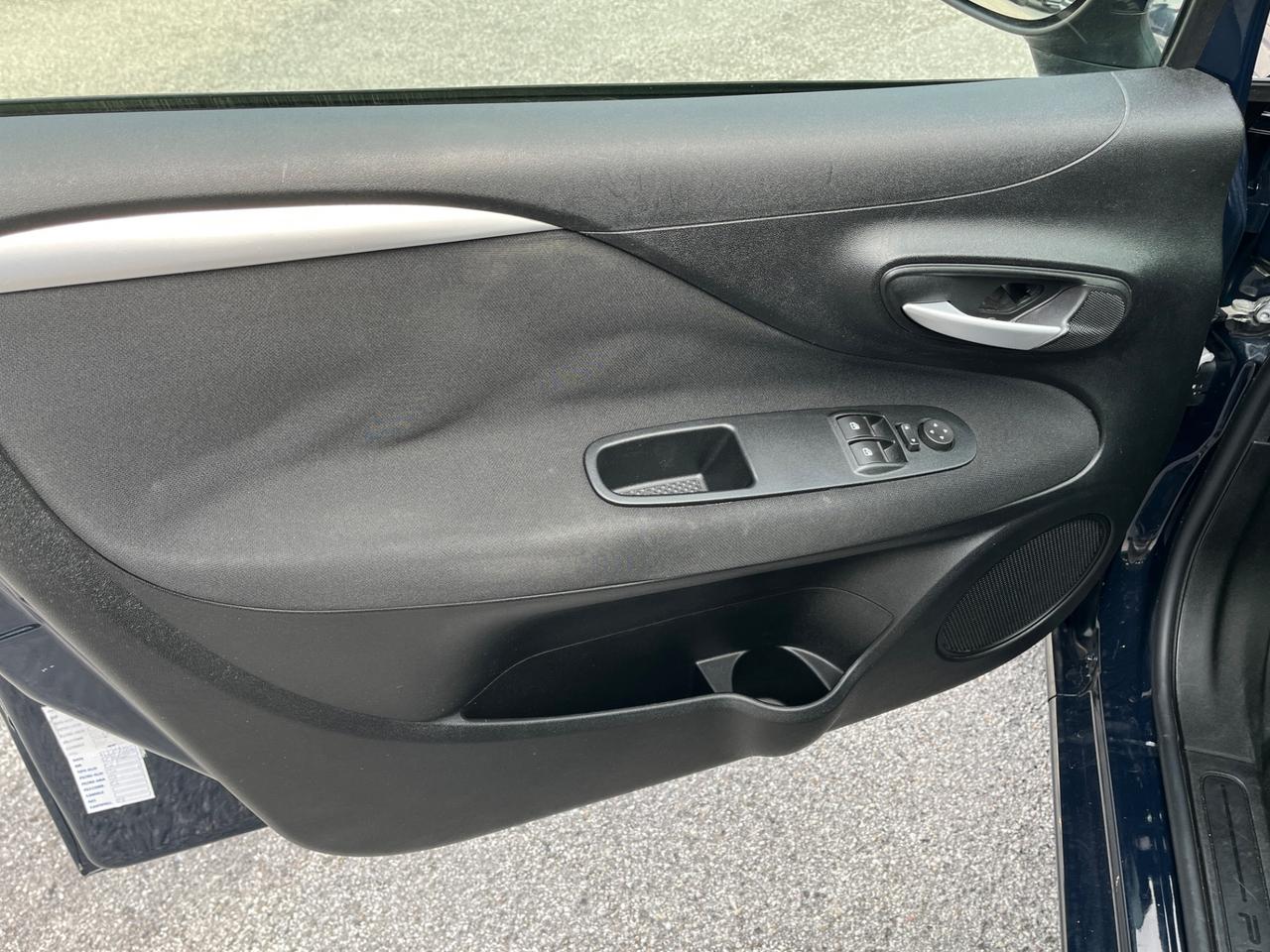 Fiat Punto 1.3 MJT II 75 CV 5 porte Virgin Radio