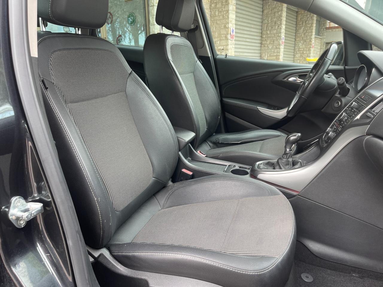 Opel Astra 1.7 CDTI 125CV Sports Tourer Cosmo NEO PATENTATO