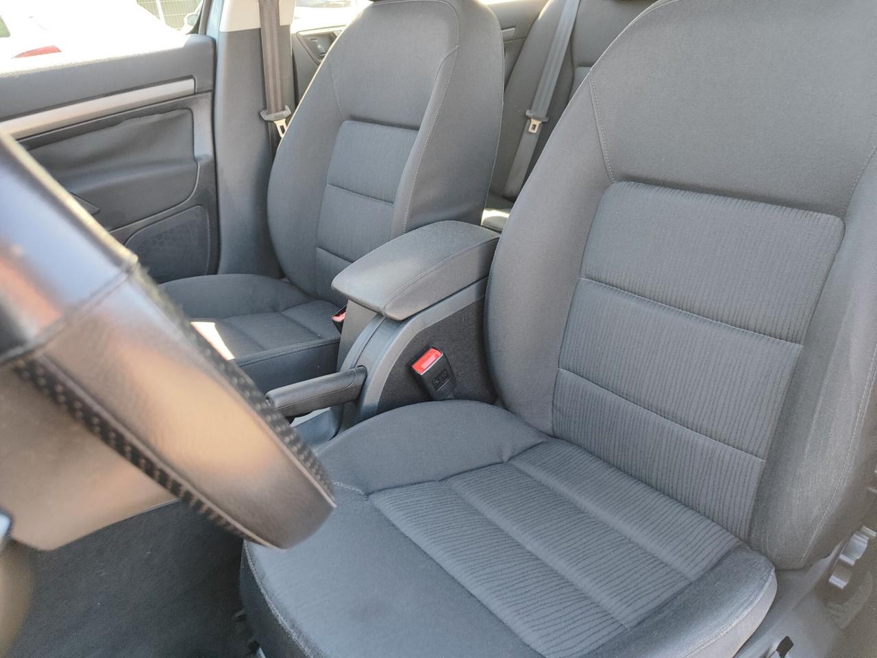 Skoda Octavia 1.6 16V FSI Ambiente