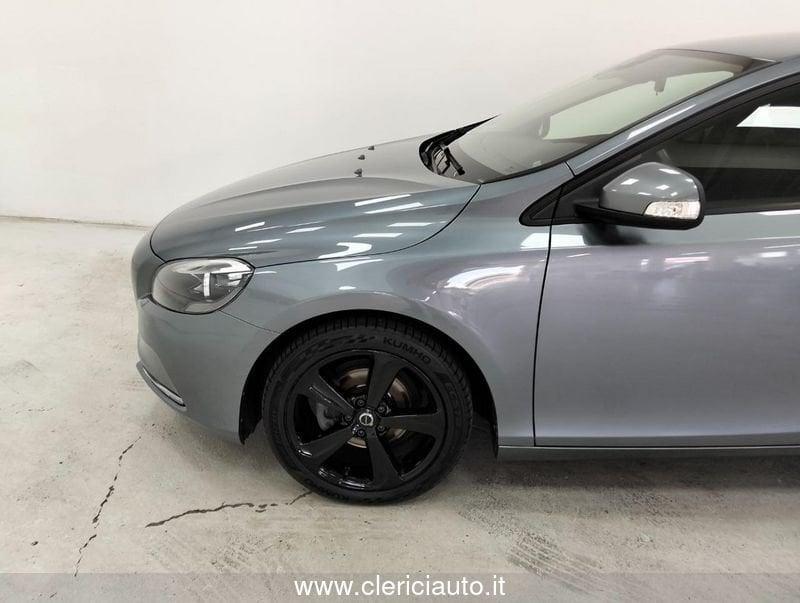 Volvo V40 D2