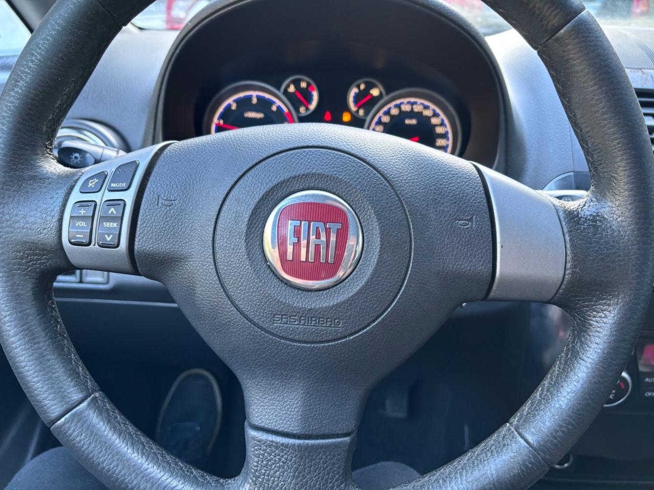 Fiat Sedici 2.0 MJT 16V DPF 4x4 Emotion