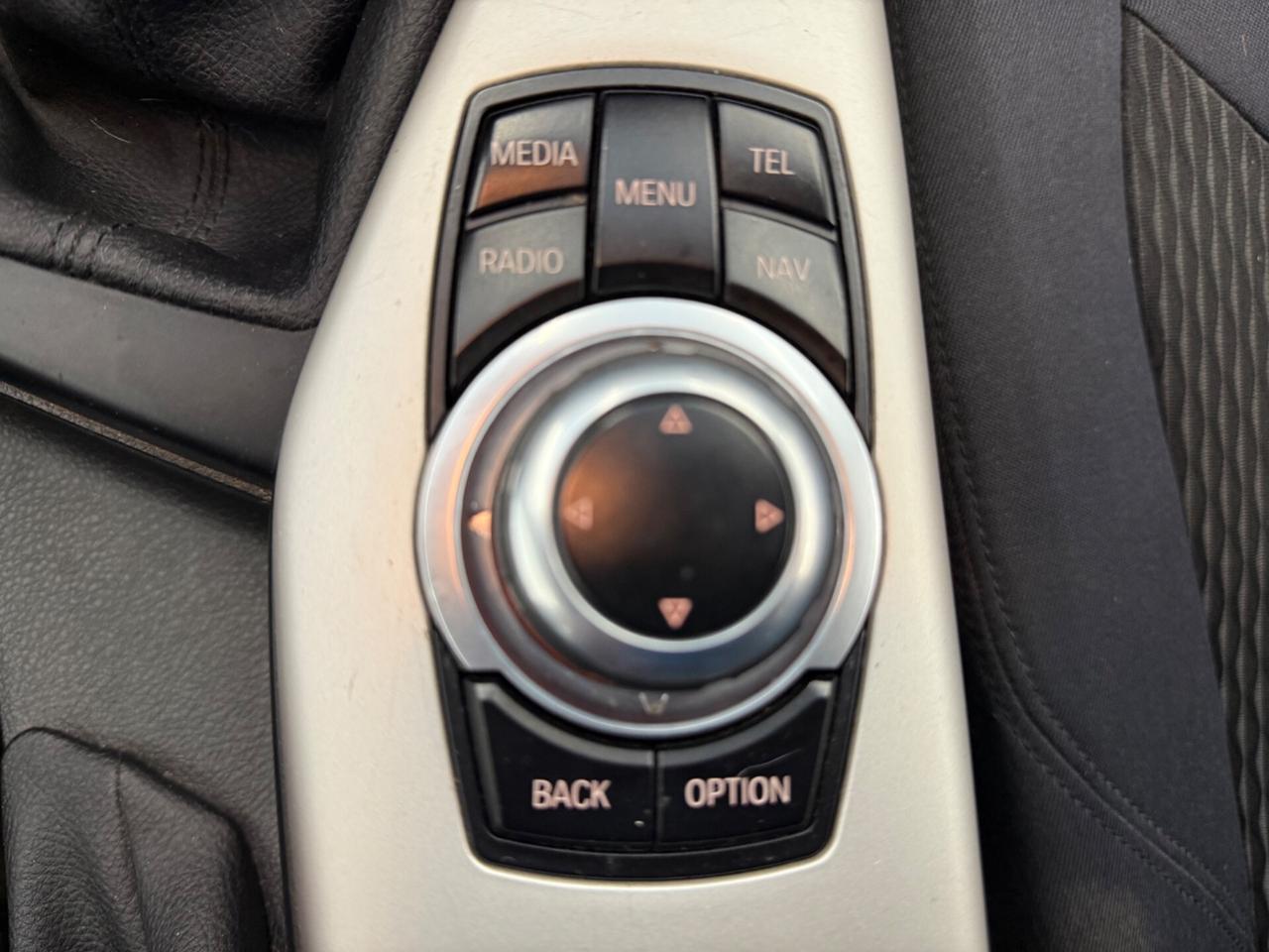 BMW 116d 5p Sport okneopatentati