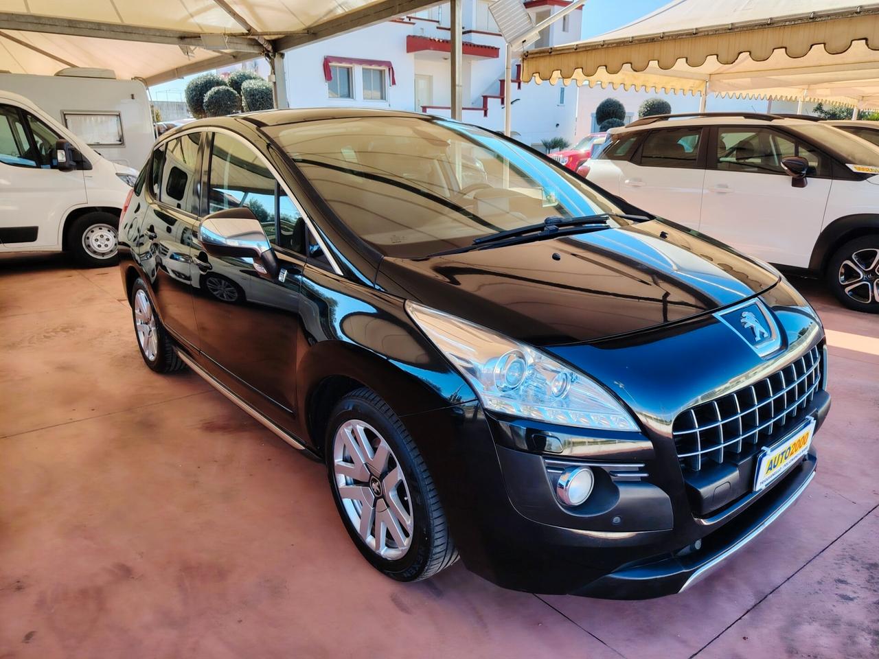 Peugeot 3008 HYbrid4 diesel full opt.