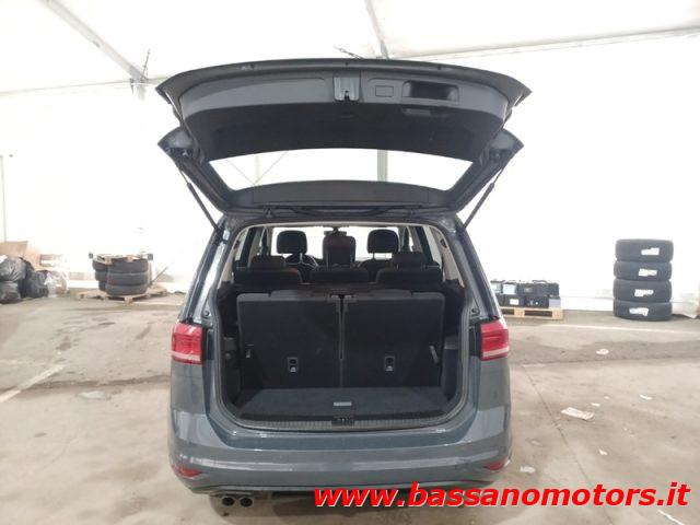VOLKSWAGEN Touran 2.0 TDI 150 CV SCR DSG BMTechnology IN ARRIVO