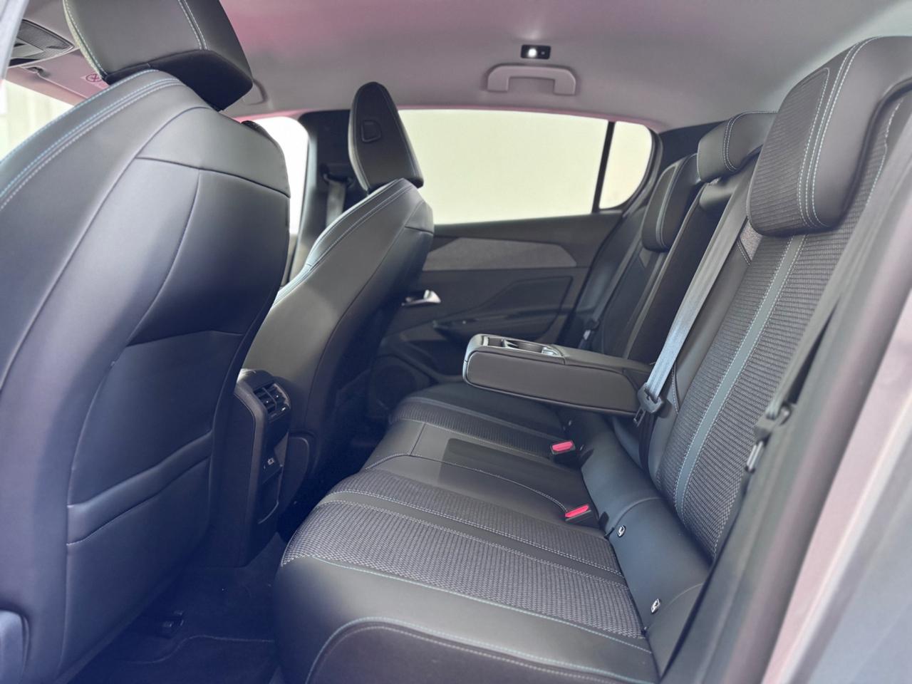 Peugeot 308 BlueHDi 130 S&S EAT8 Allure Pack LUCI AMBIENT