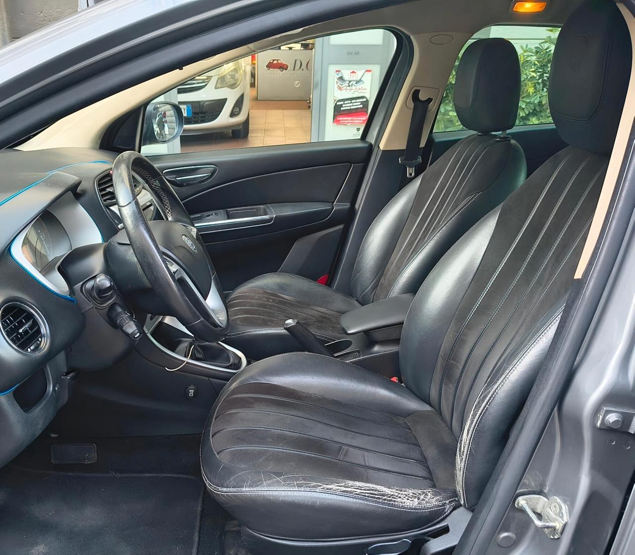 Lancia Delta 1.6 MJT DPF Gold