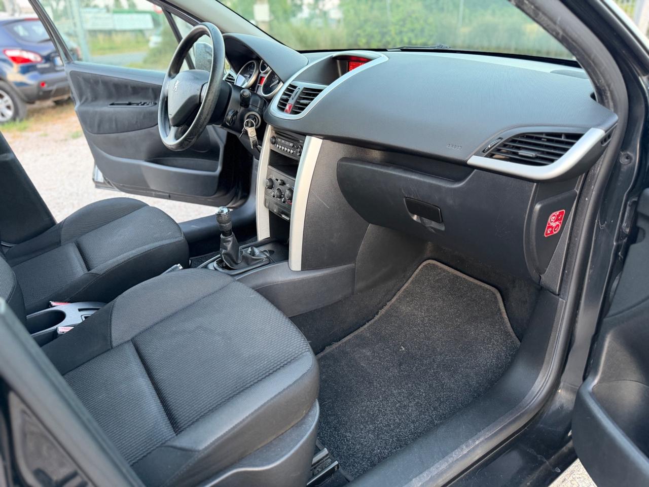 Peugeot 207 Plus 1.4 8V 75CV 5p. ECO GPL