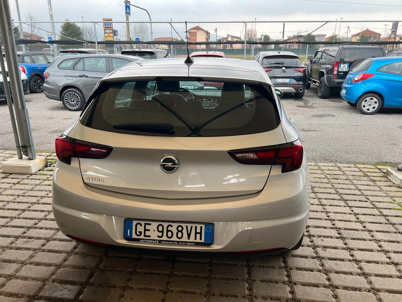 Opel Astra 1.2 Turbo 110 CV S&S 5 porte Business Elegance