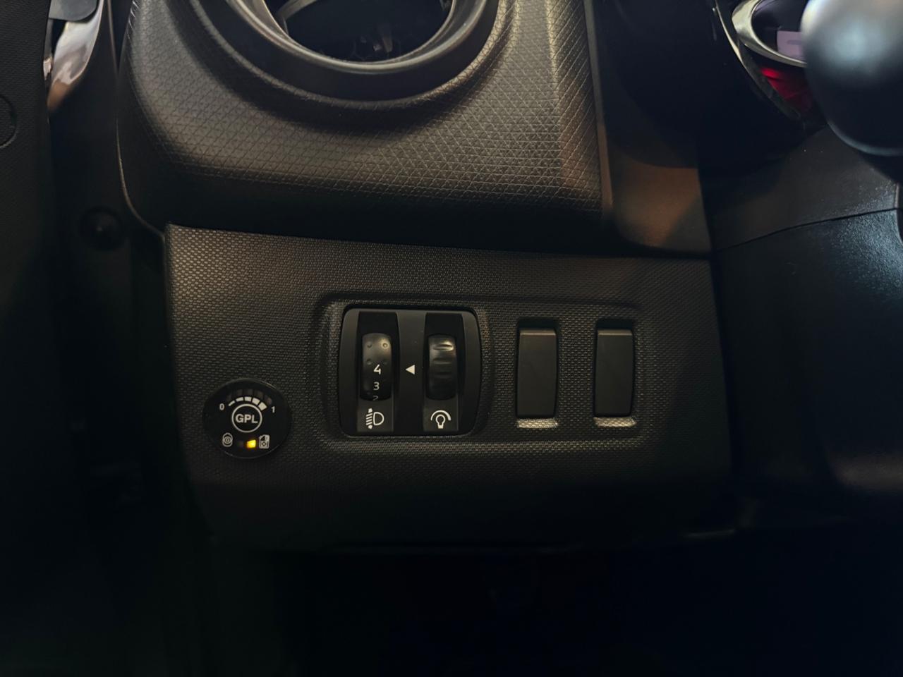 Renault Clio 1.2 75CV GPL 5 porte Wave