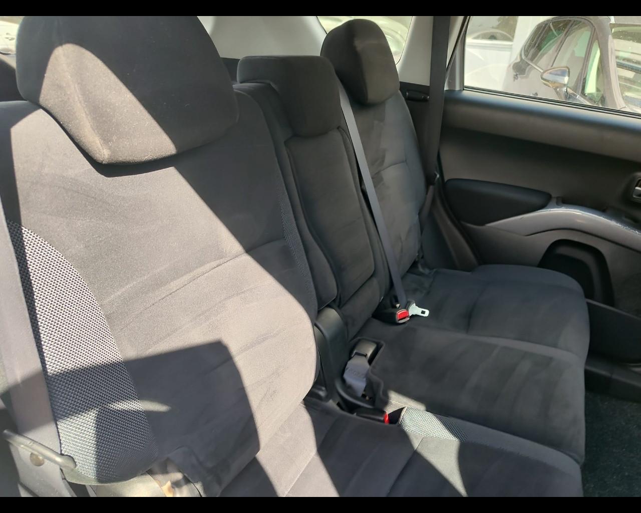 MITSUBISHI Outlander 2ª(07-10) - Outlander 2.0 DI-D Invite DPF