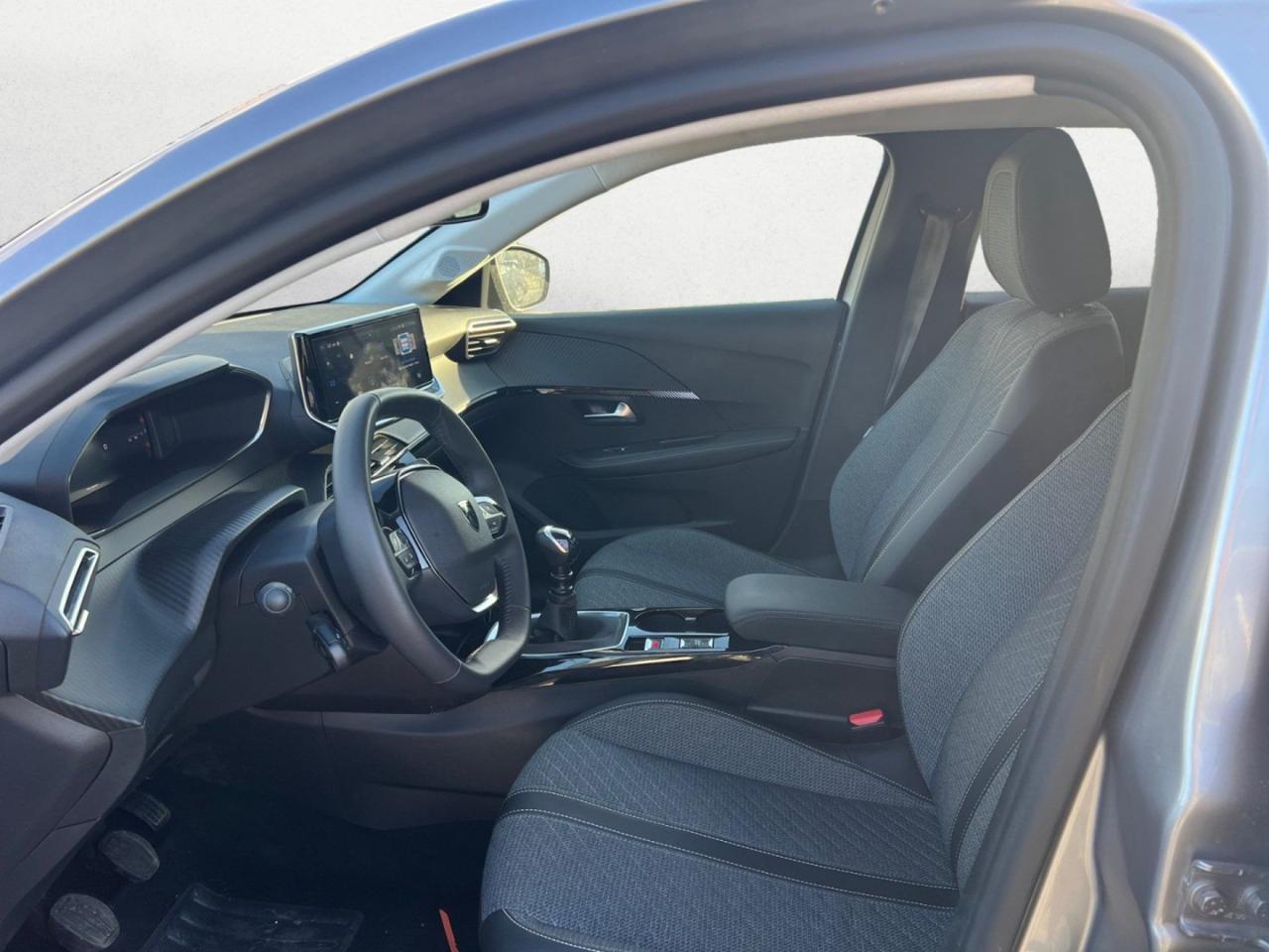 Peugeot 208 PureTech 100 Stop&Start 5 porte Allure KM 5.600