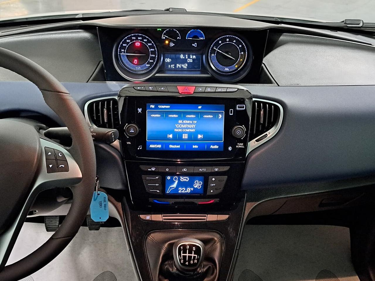 Lancia Ypsilon 1.0 FireFly Hybrid Platino Km. 0 (466)