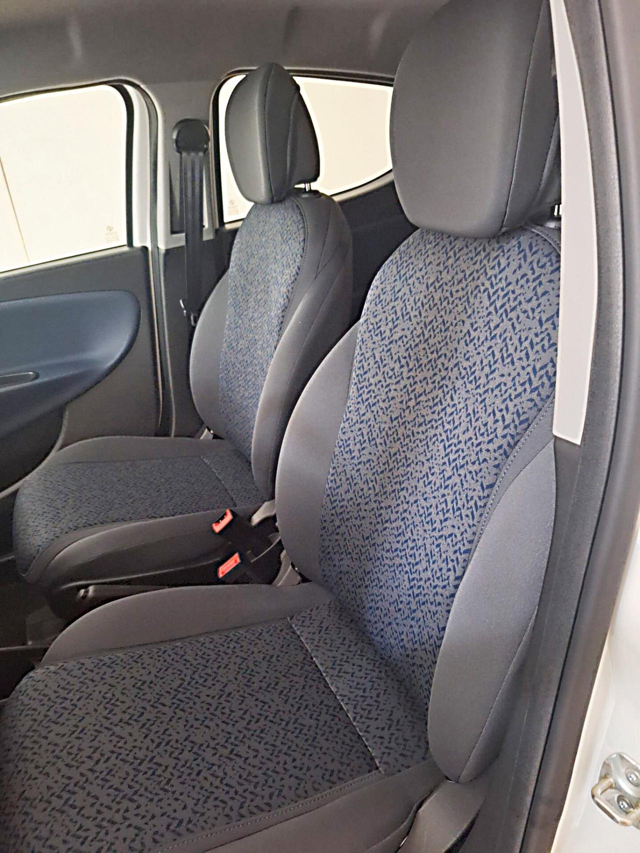 Lancia Ypsilon 1.0 FireFly 5 porte S&S Hybrid Oro n 101079
