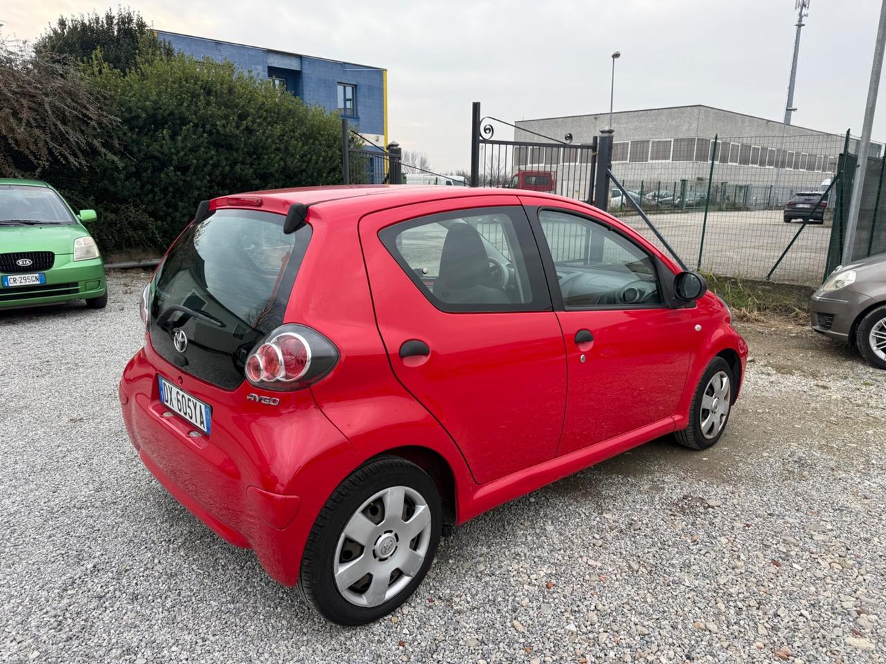 Toyota Aygo 1.0 12V VVT-i 5 porte Sol