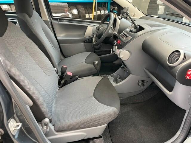 Toyota Aygo 1.0 12V VVT-i 5 porte Sol Tagliandatissima Garanzia 12M!!!!