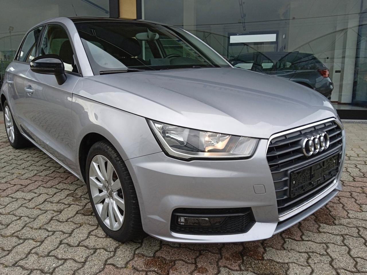 Audi A1 ULTRA DESIGN SENS PARK POSTERIORI VOLANTE MULTIFUNZIONI SEDIILI RISCALDATI PRONTA CONSEGNA