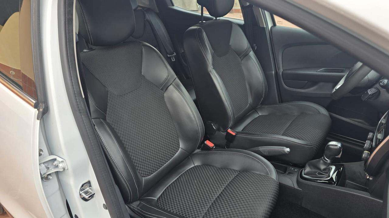 Renault Clio dCi 8V 90 CV EDC Start&Stop 5 porte Energy Duel