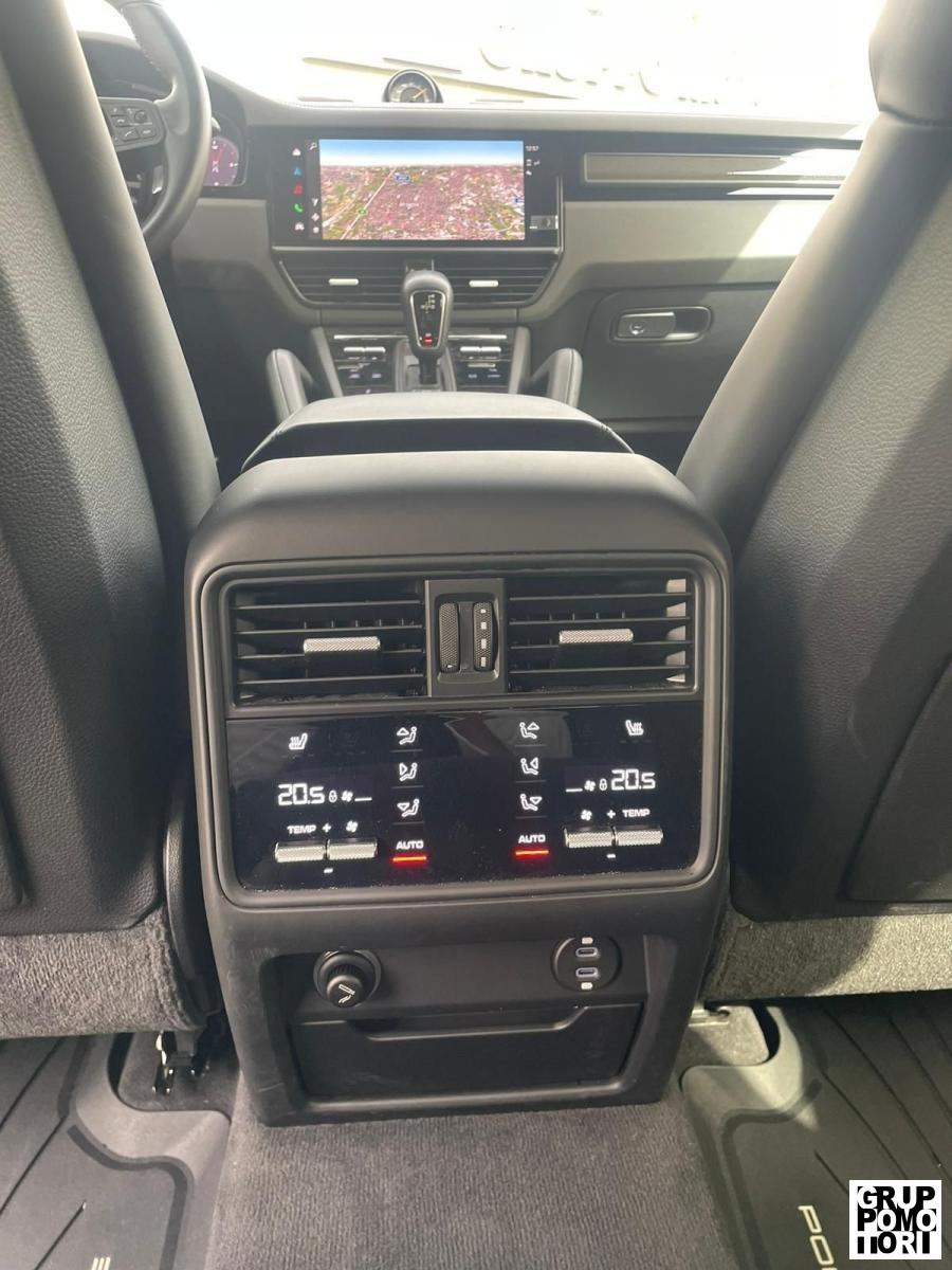 PORSCHE - Cayenne Coupè Turbo 4.0cc 640cv