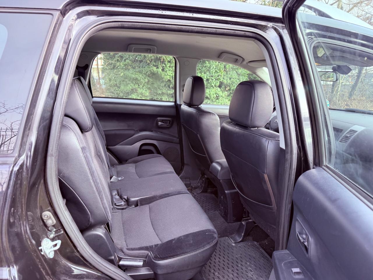 Citroen C-Crosser 2.2 HDi 4X4 - Gancio traino 2500 Kg