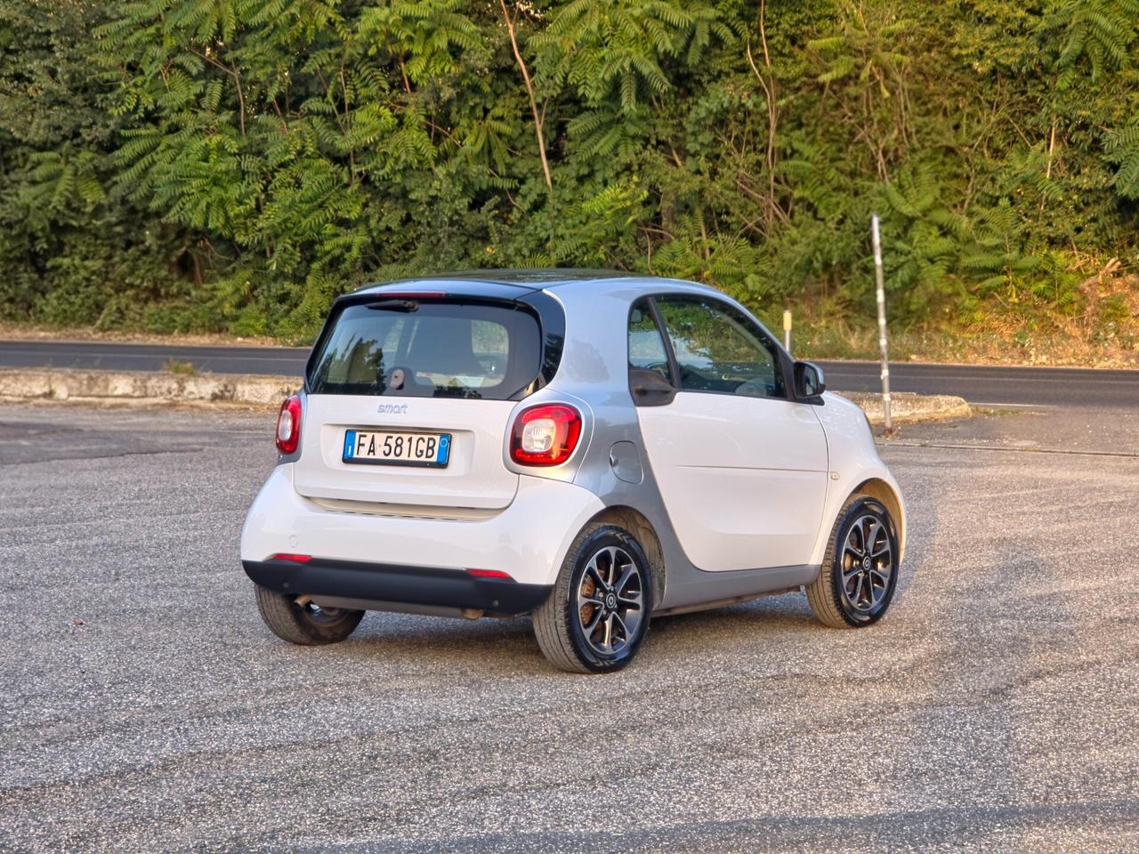 Smart ForTwo 70 1.0 twinamic Prime E6 Automatico NEO 2015