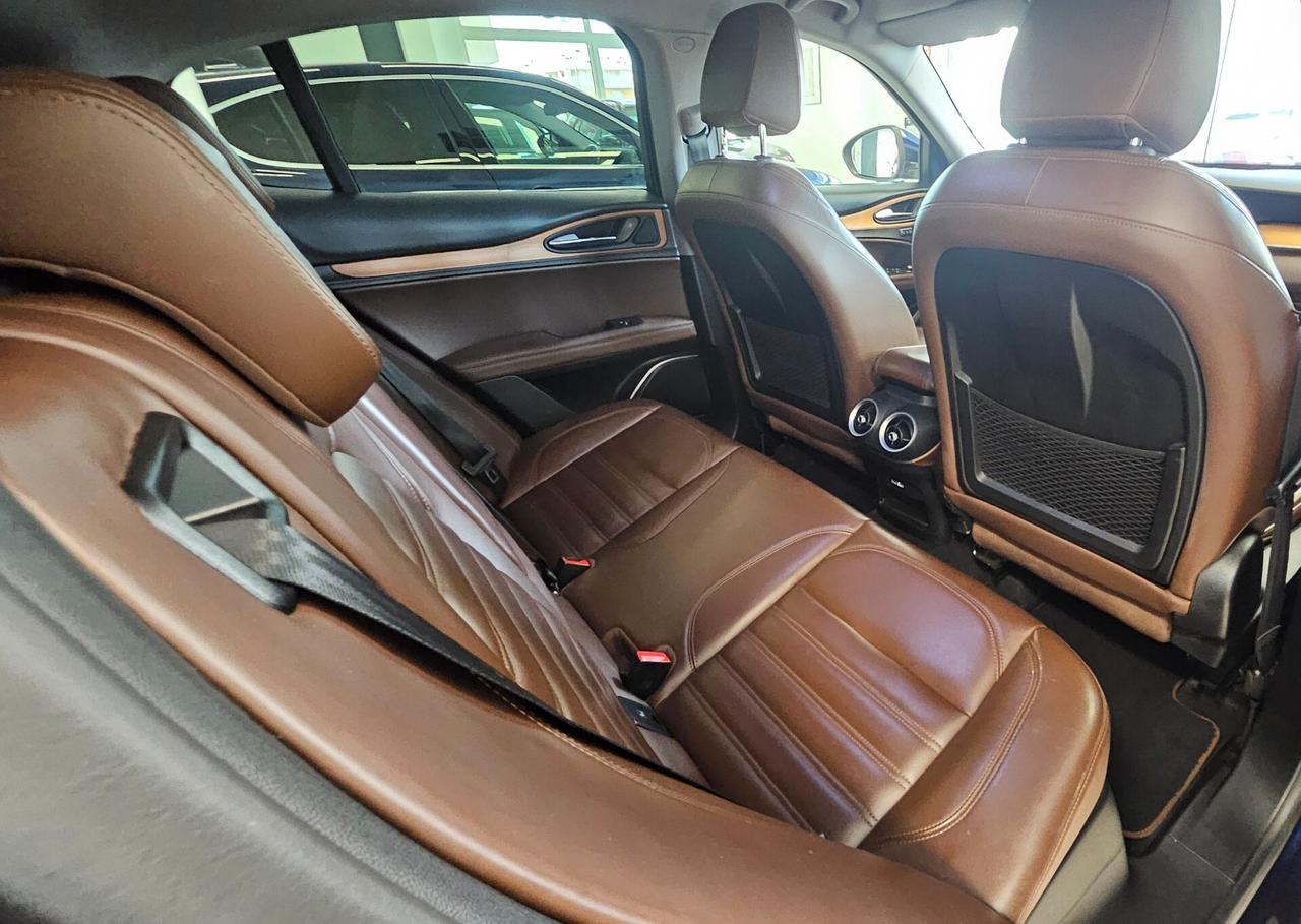 Alfa Romeo Stelvio 2.2 Turbodiesel 210 CV AT8 Q4 Super