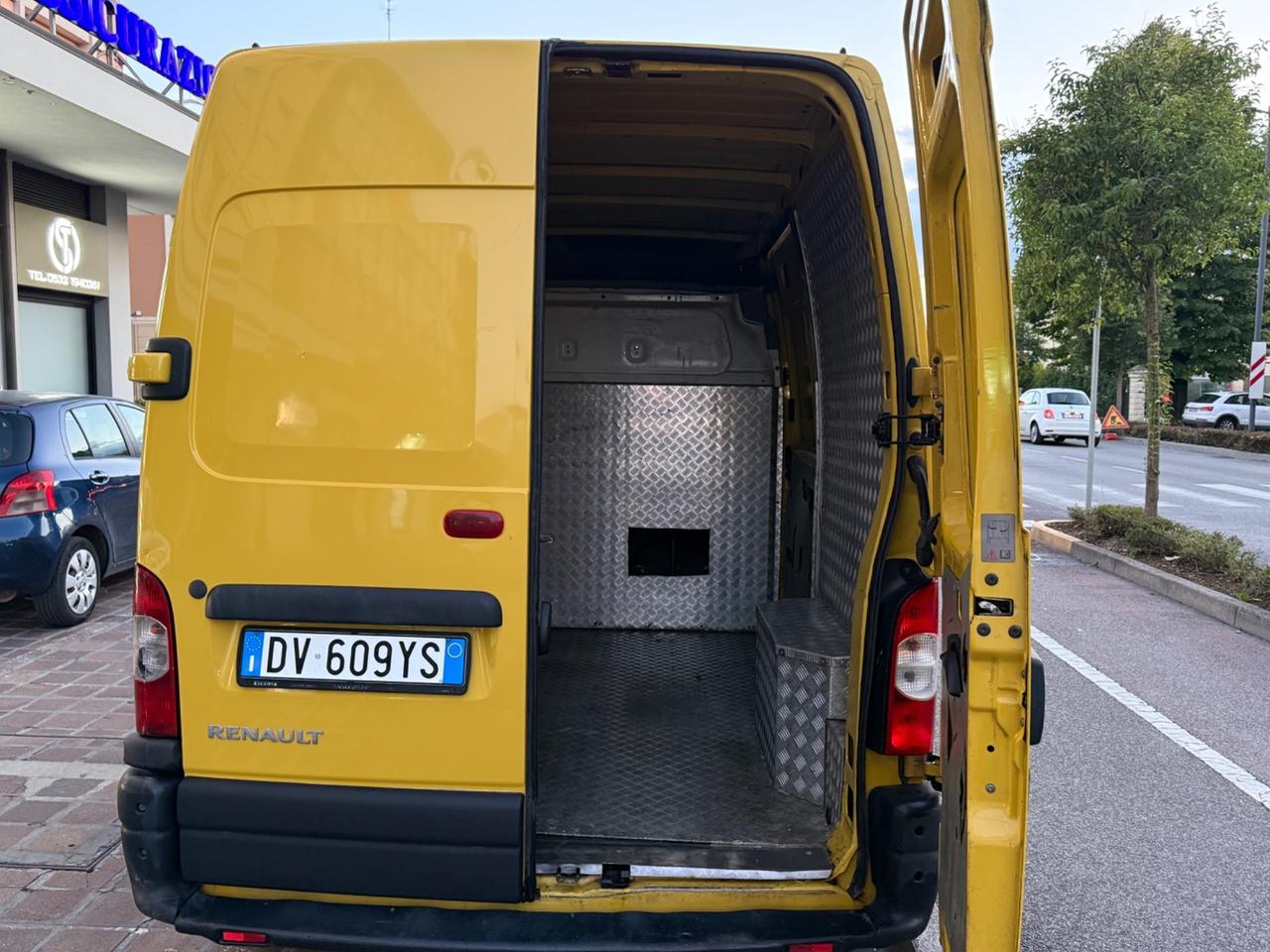Renault Master T28/100 2.5 dCi PC-TN Furgone Ice