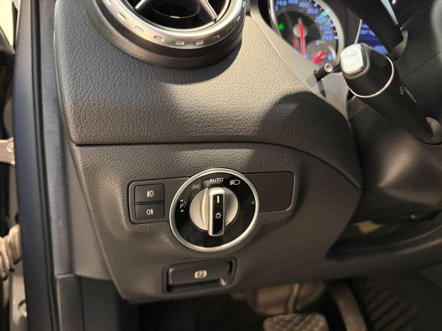 MERCEDES-BENZ GLA 200 CDI Automatic 4Matic Executive LED Navi Bluetooth