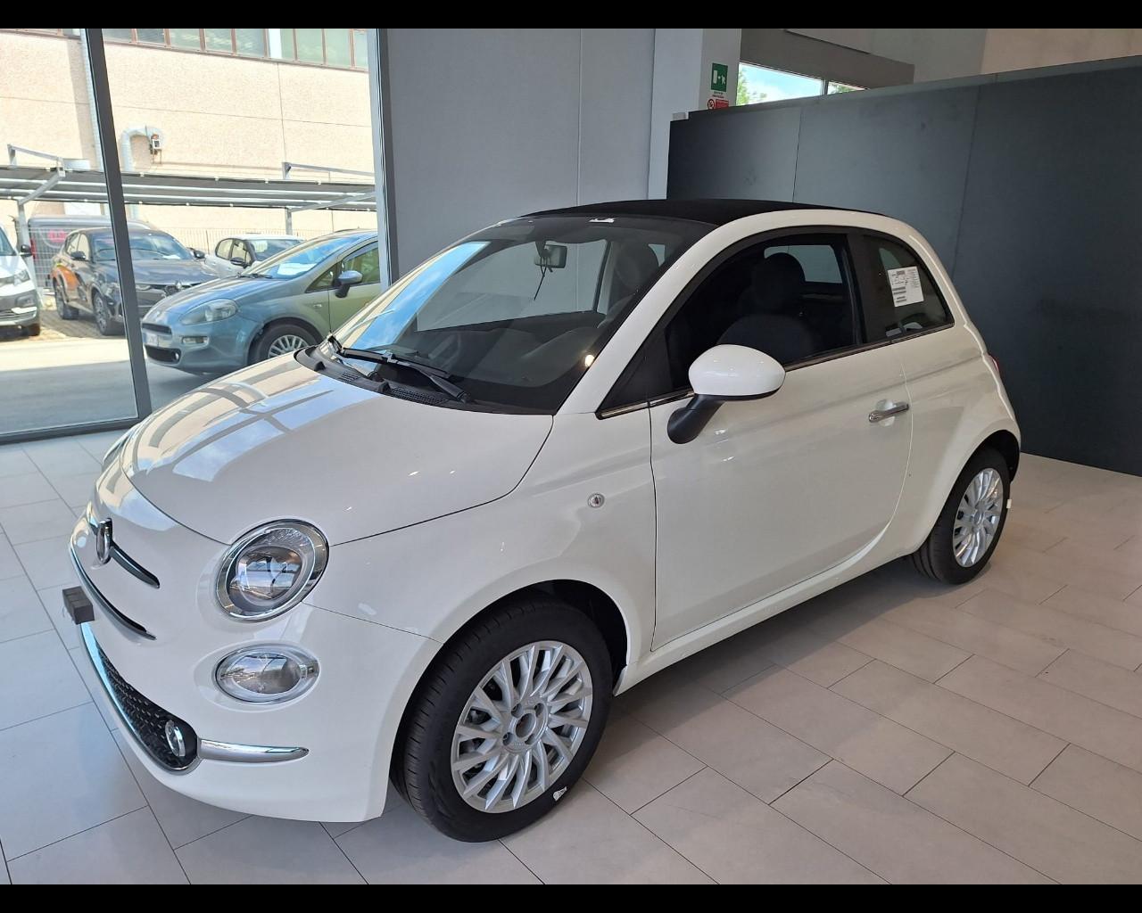 FIAT 500 (2015-->) - 500 C 1.0 Hybrid Dolcevita