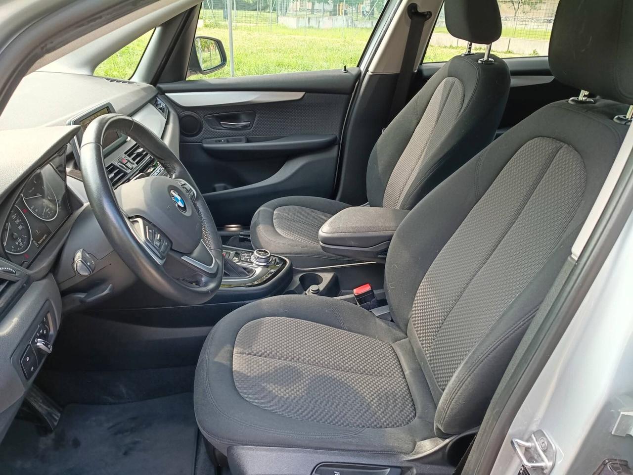 BMW 218 D Active Tourer Luxury anno 2016 km 47000 Vettura PERFETTA!