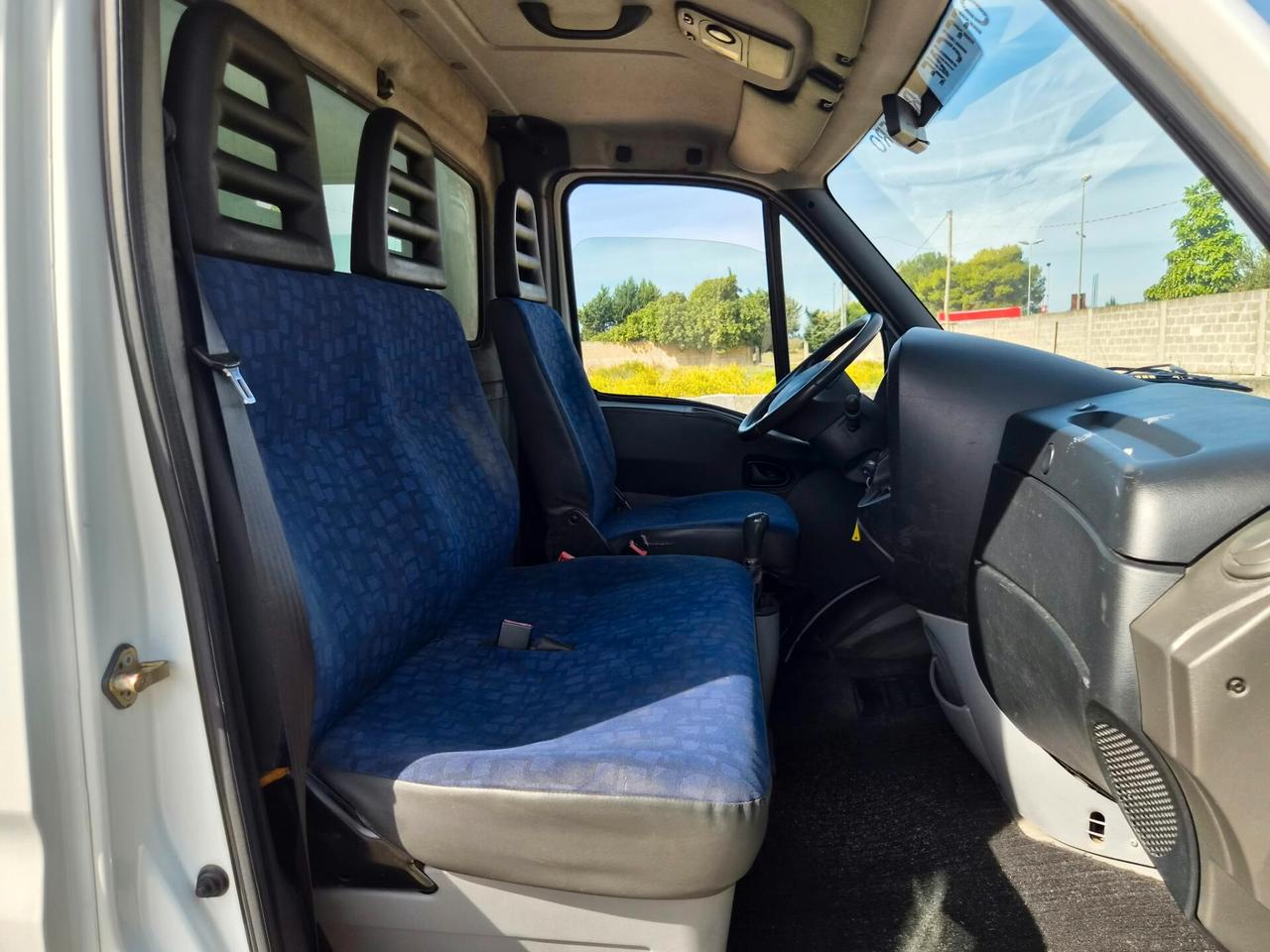 Iveco Daily 35C10 Cassa Isotermica Coibentata con Sponda Idraulica ruote gemellate