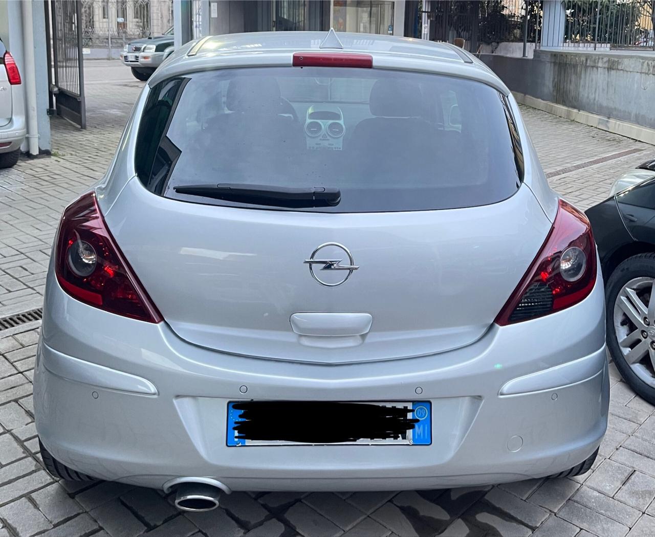 OPEL CORSA 1.2 - 3 PORTE SPORT - BENZINA/GPL ANCHE PER NEOPATENTATI