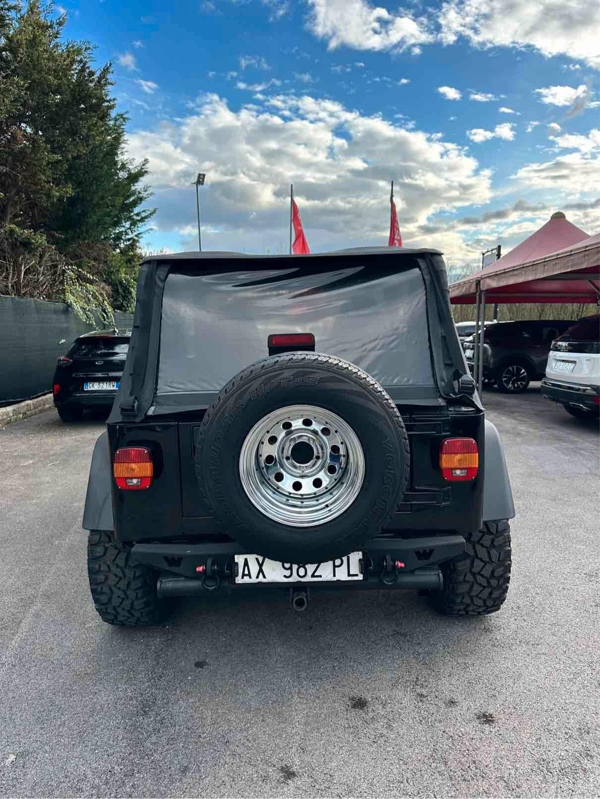 Jeep Wrangler 2.5 cat Soft top (EU)