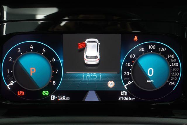 VOLKSWAGEN Golf Golf 1.0 eTSI EVO DSG Life