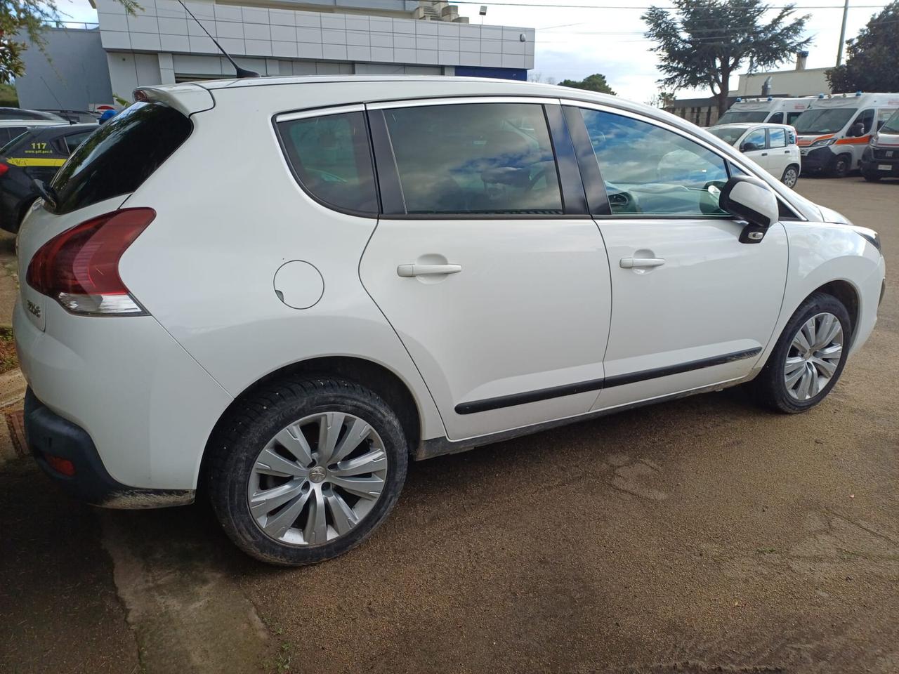 Peugeot 3008 BlueHDi 120 EAT6 Business