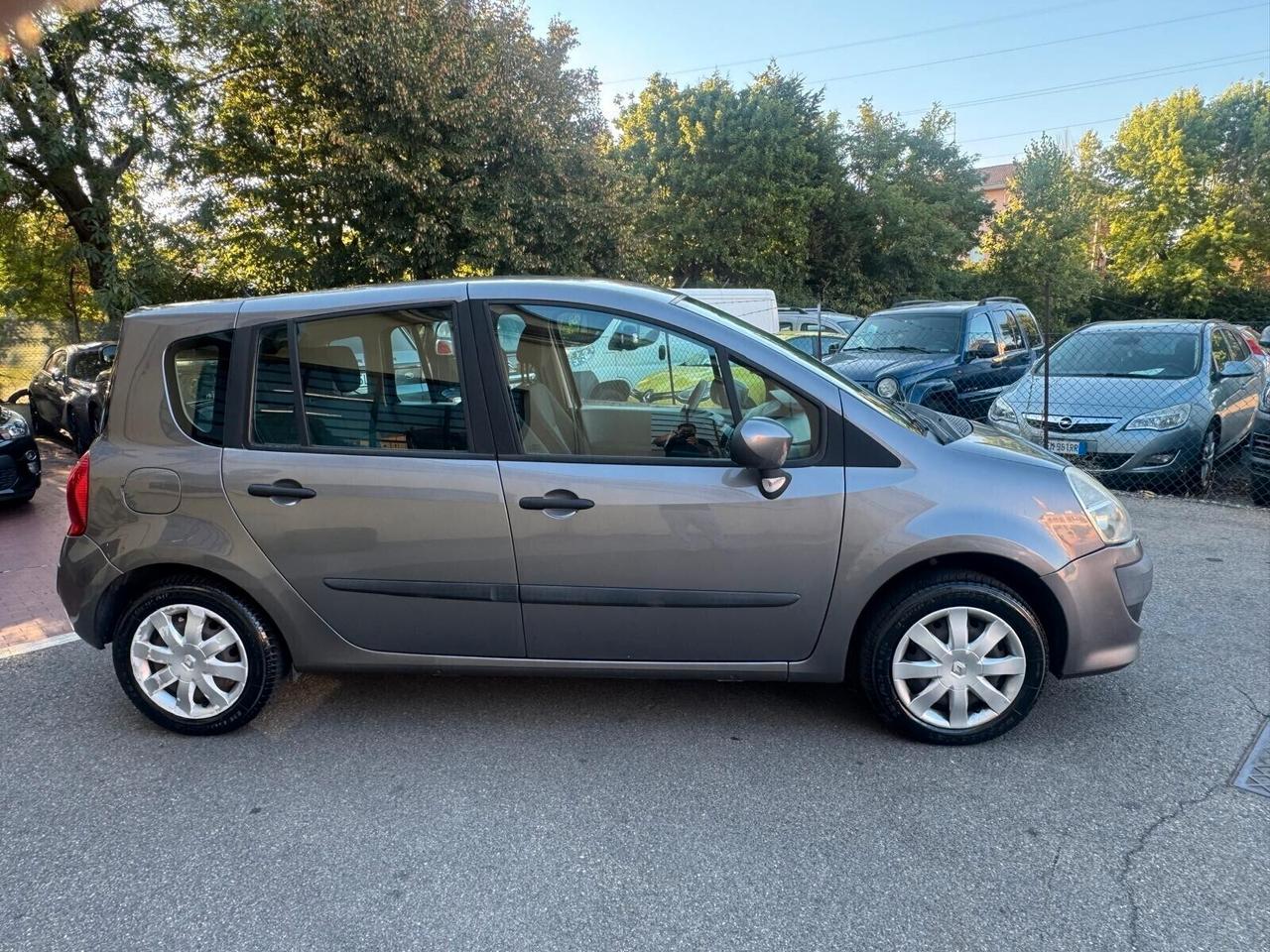 Renault Grand Modus 2010 1.2 Benzina 55 KW C.D.F
