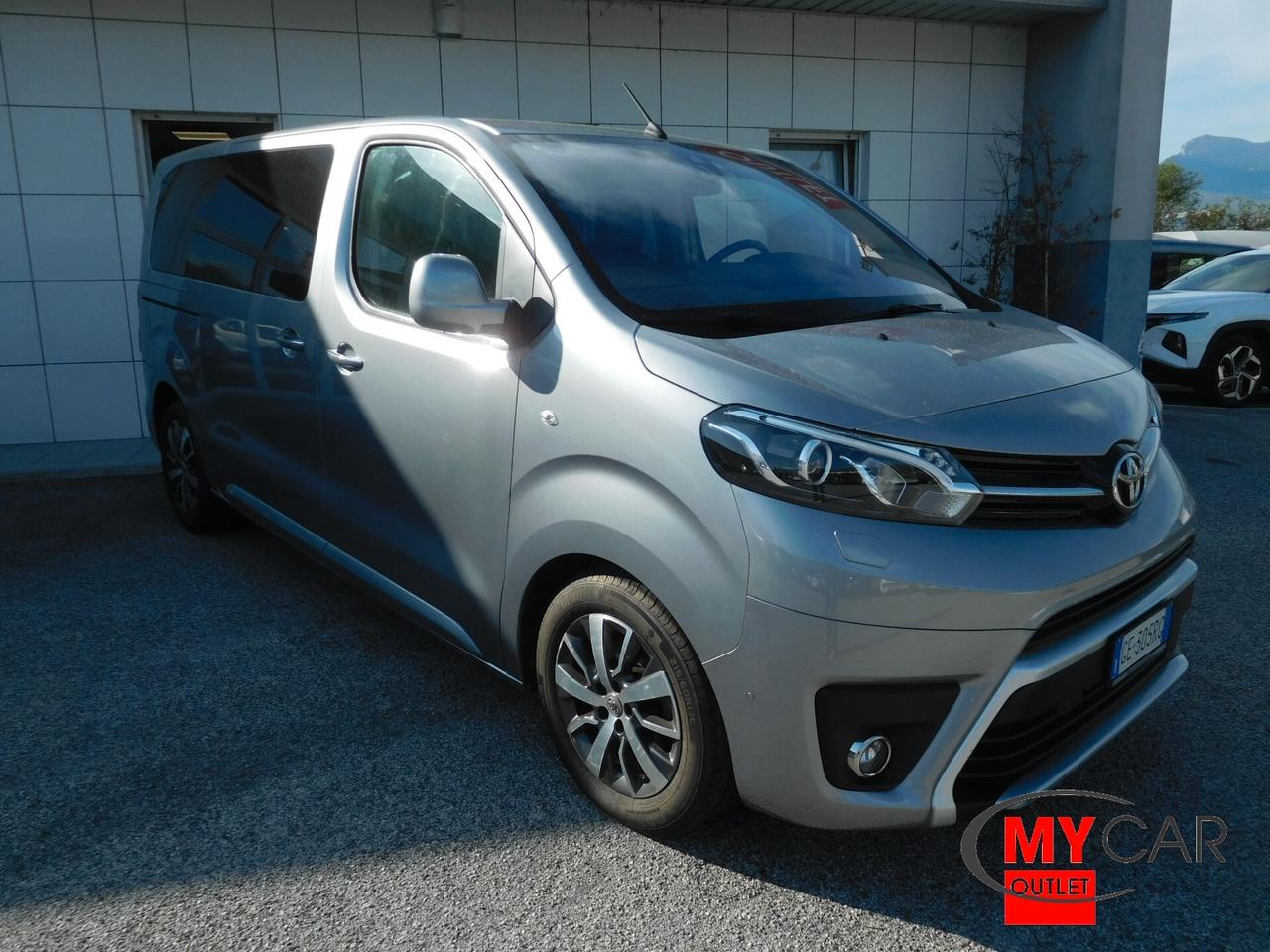 Toyota Proace Verso 2.0D 180cv EAT8 L1 Luxury 8 posti
