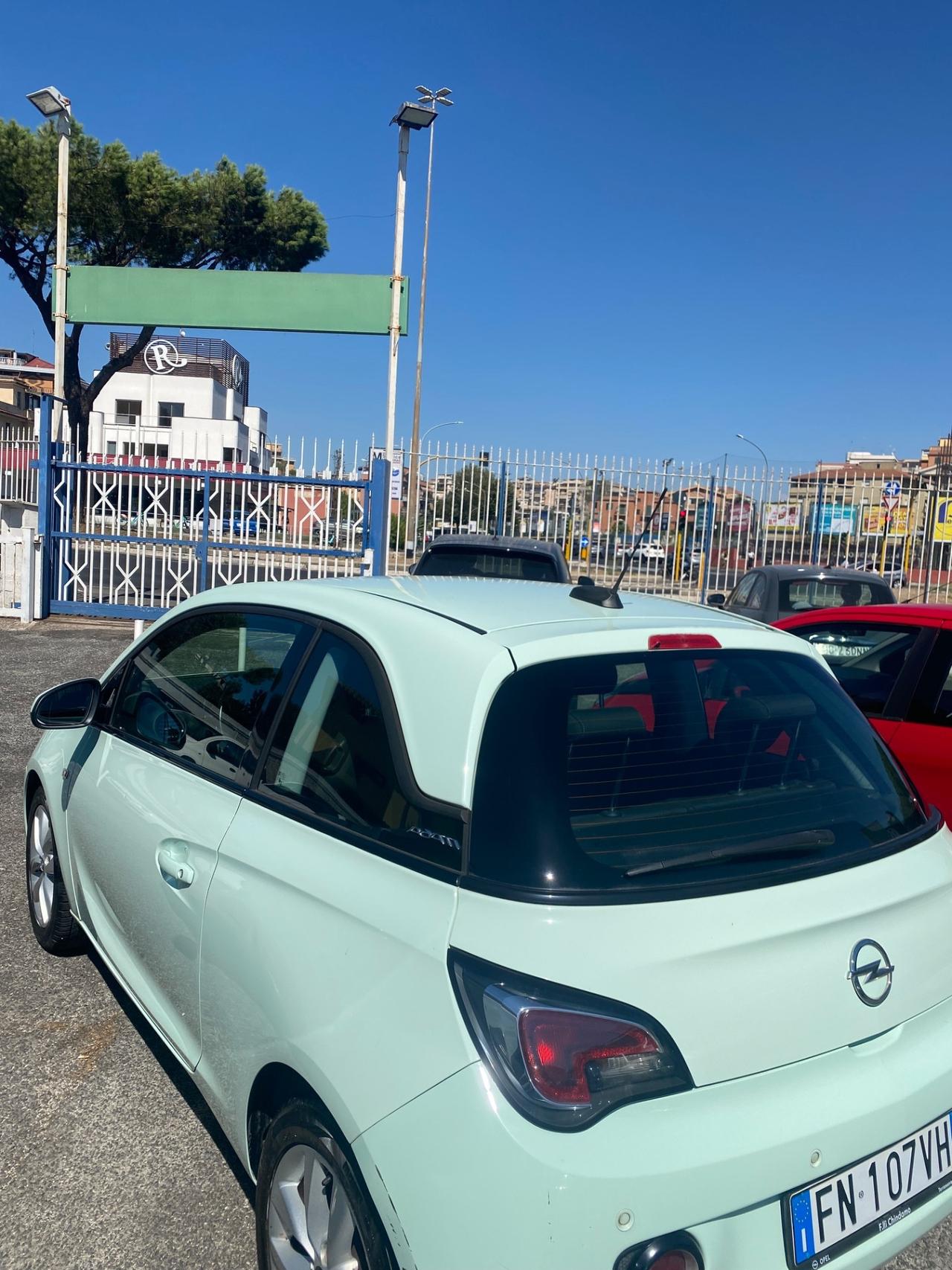 Opel Adam 1.4 87 CV GPL Tech Jam