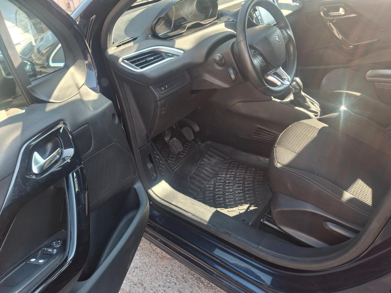 Peugeot 208 BlueHDi 75 5 porte Allure Neopatentati