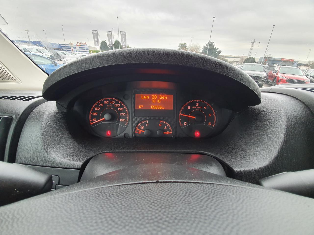 PEUGEOT Boxer (3ª serie) - Boxer 335 2.0 BlueHDi 130CV PL Cassonato