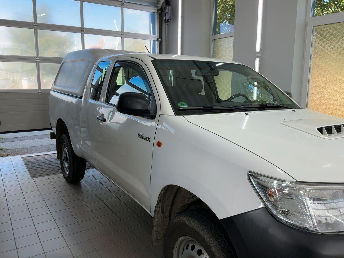 Toyota Hilux 2.5 D-4D 4WD 2p. EXTRA CAB 4X4
