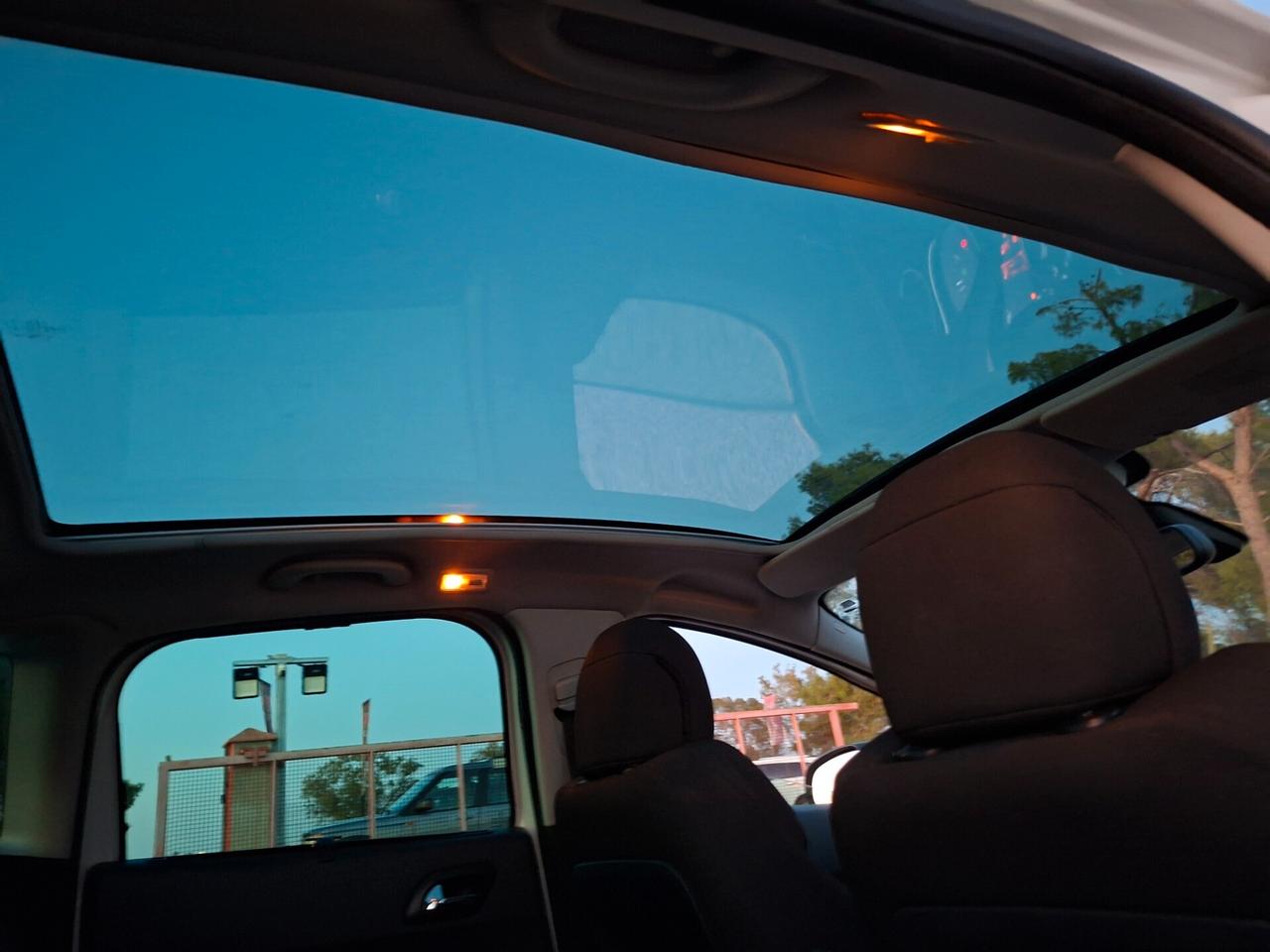 PEUGEOT 3008 ALLURE 1.6 HDI 112cv *TETTO-GANCIO TRAINO*