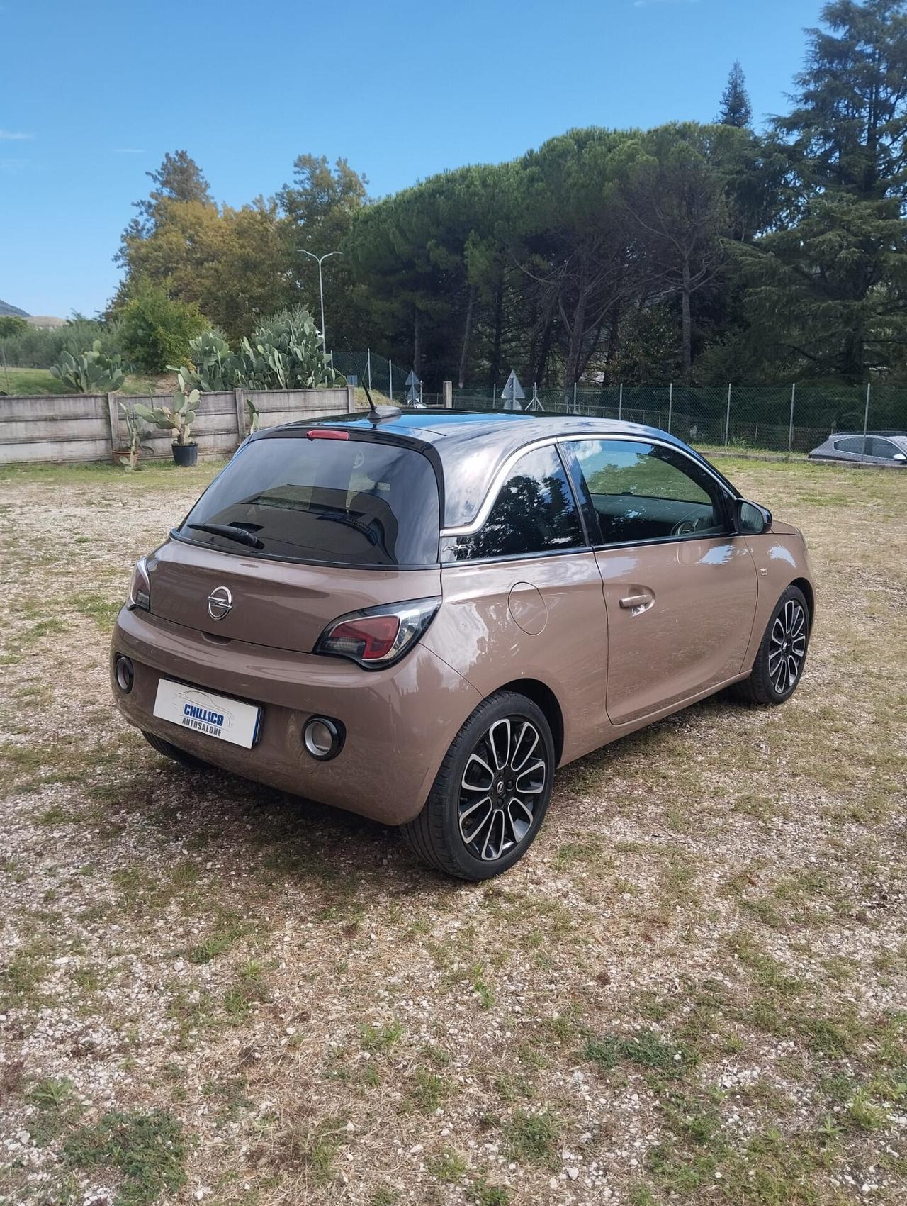 Opel Adam 1.4 87 CV GPL Tech Unlimited