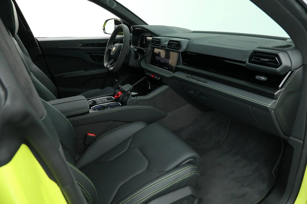 Lamborghini Urus 4.0 SE NOLEGGIO LUNGO TERMINE - LEASING FULL INCLUSIVE