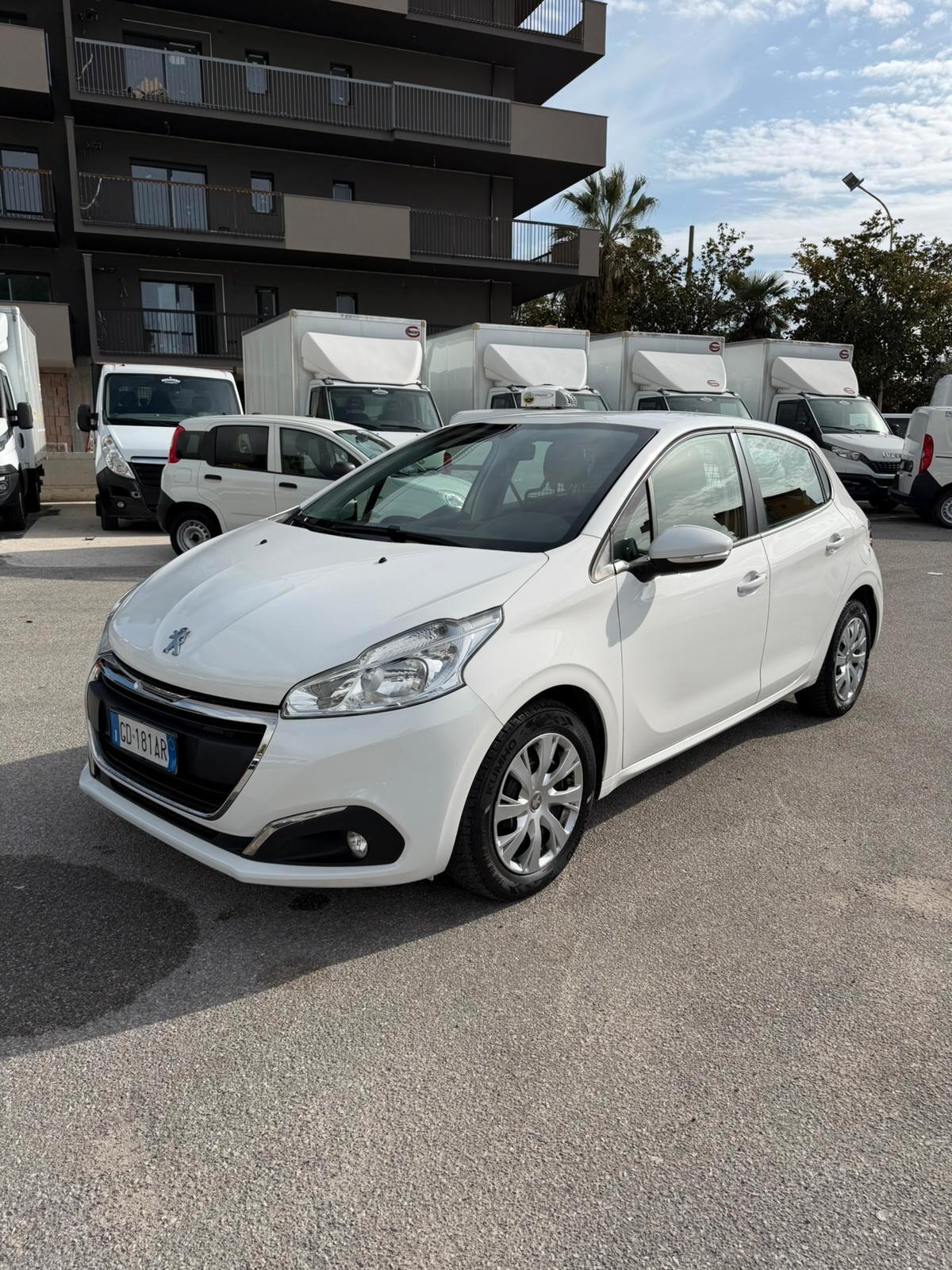 PEUGEOT 208 1.5HDI AUTOCARRO 2 POSTI